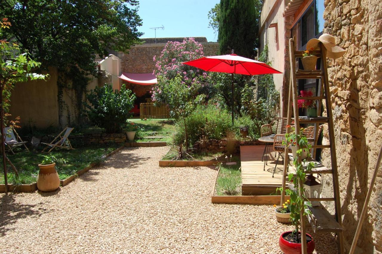 La Bucolique, Chambres Et Jardin D'Hotes Sabran Kültér fotó