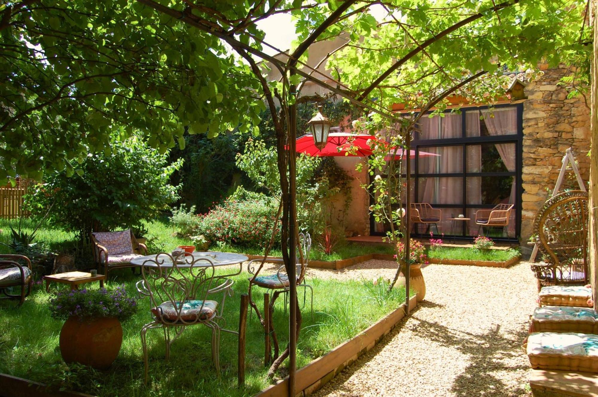 La Bucolique, Chambres Et Jardin D'Hotes Sabran Kültér fotó
